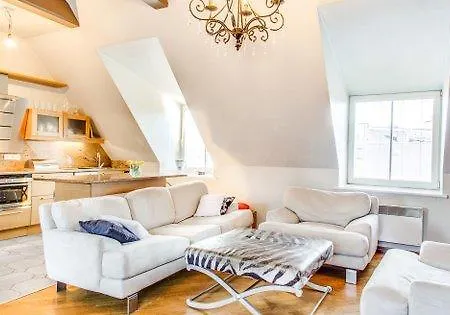 Angelo Apartment